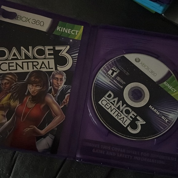 Xbox 360 Kinect Dance Central 3 and Kinect Sports Game (2) - Picture 6 of 6